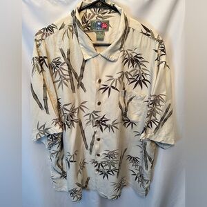Hilo Hatties 100% Silk Hawaiian Shirt Size XL Button Up Ivory Floral Bamboo